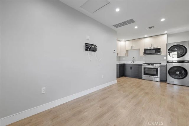 9846 Monogram Ave, Northridge, CA 91343