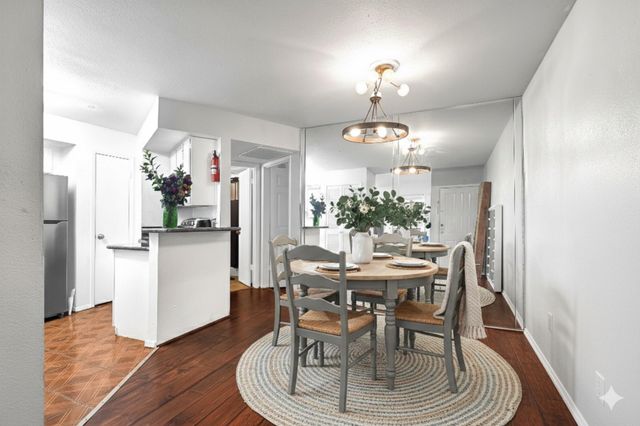 10811 Richmond Avenue 68, Houston, TX 77042