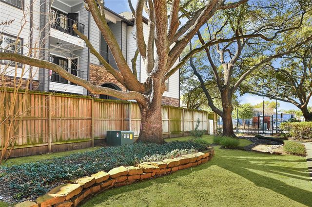 10811 Richmond Avenue 68, Houston, TX 77042