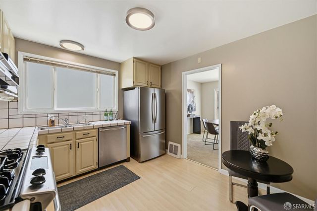 11 Marview Way, San Francisco, CA 94131
