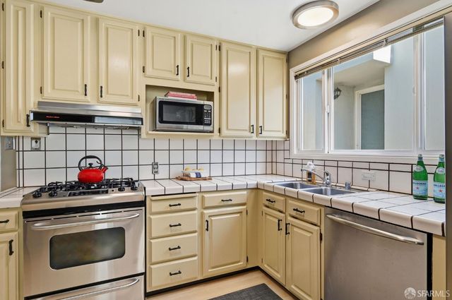 11 Marview Way, San Francisco, CA 94131
