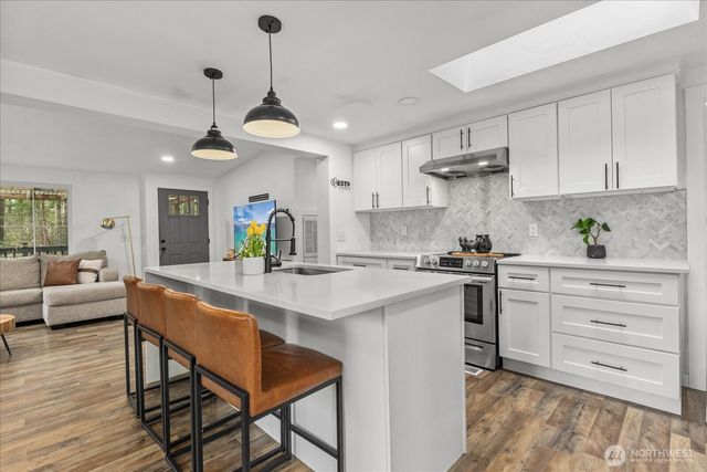 20609 SE 245th Place, Maple Valley, WA 98038