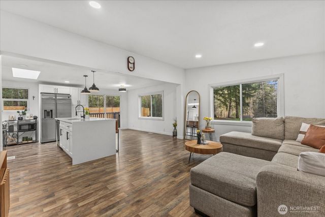 20609 SE 245th Place, Maple Valley, WA 98038