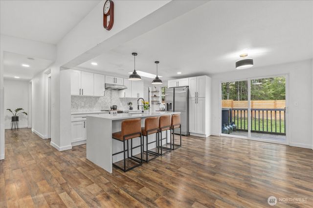 20609 SE 245th Place, Maple Valley, WA 98038