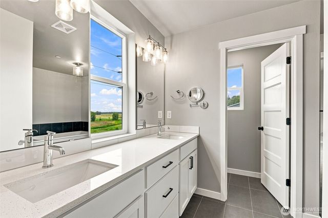 9322 76th Avenue NE, Marysville, WA 98270