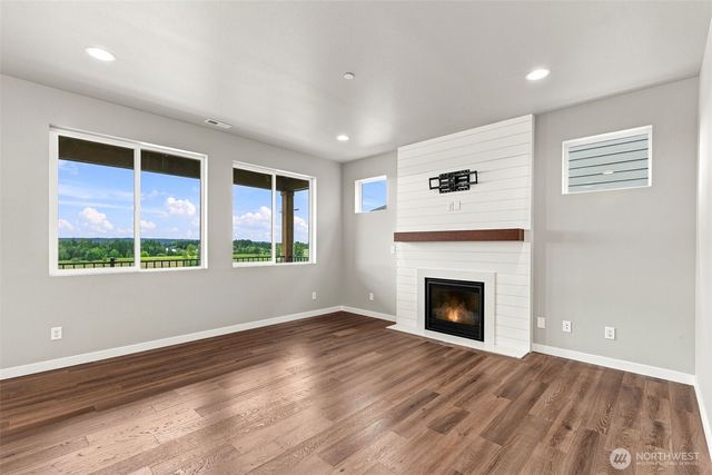 9322 76th Avenue NE, Marysville, WA 98270