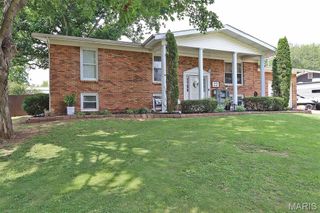 22 Ava Court, Farmington, MO 63640