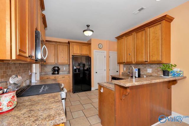122 Meadow Ridge Drive, Hazel Green, AL 35750