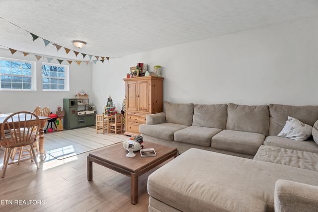 725 Winston Drive, Seymour, TN 37865