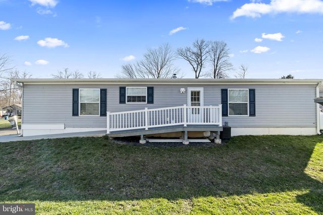158 WOODED DR, Doylestown, PA 18901
