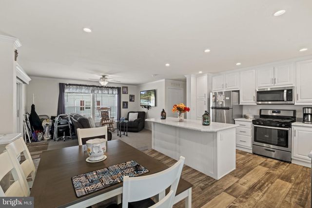 158 WOODED DR, Doylestown, PA 18901