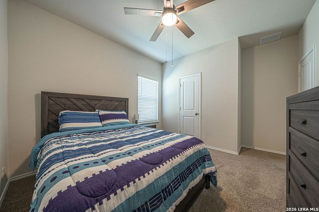 105 CHIPPING ALLEY, Floresville, TX 78114
