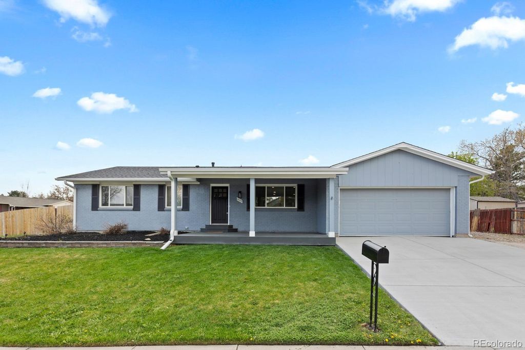 10128 W Layton Place, Littleton, CO 80127
