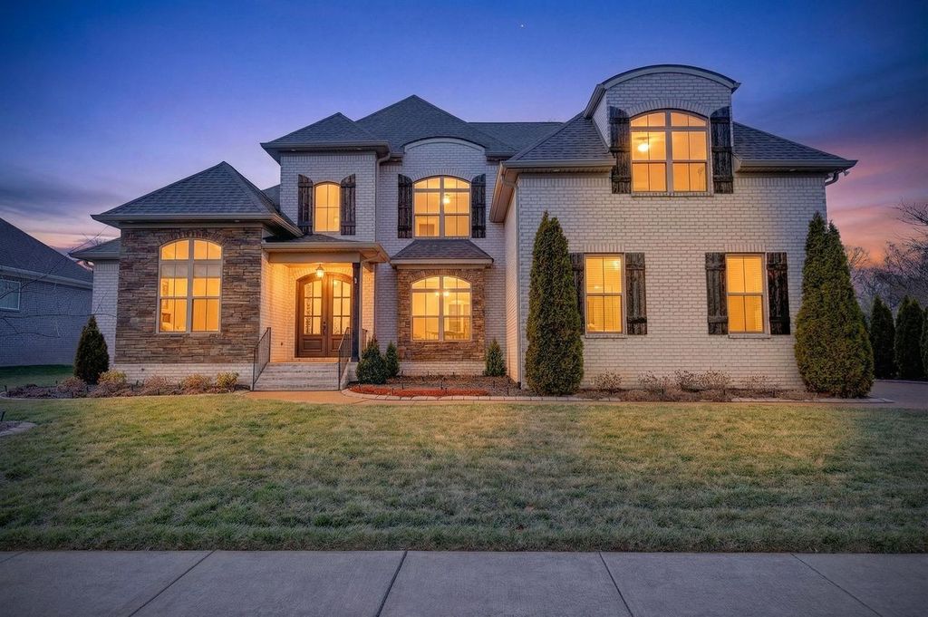 1545 Bunbury Dr, Thompsons Station, TN 37179