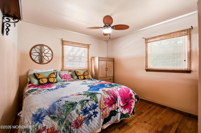 4 Roosevelt Terrace, Howell, NJ 07731