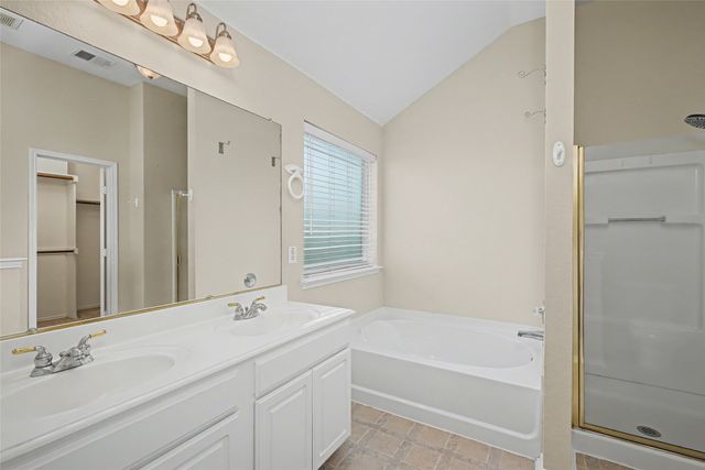 8401 Tribute Lane, Fort Worth, TX 76131