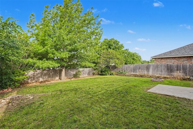 8401 Tribute Lane, Fort Worth, TX 76131