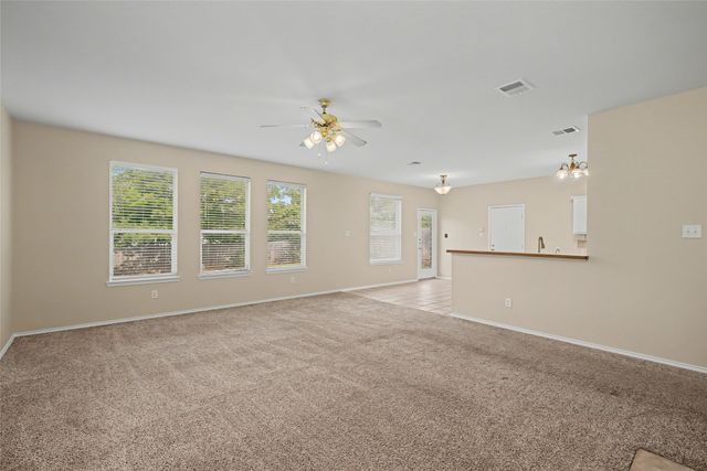 8401 Tribute Lane, Fort Worth, TX 76131