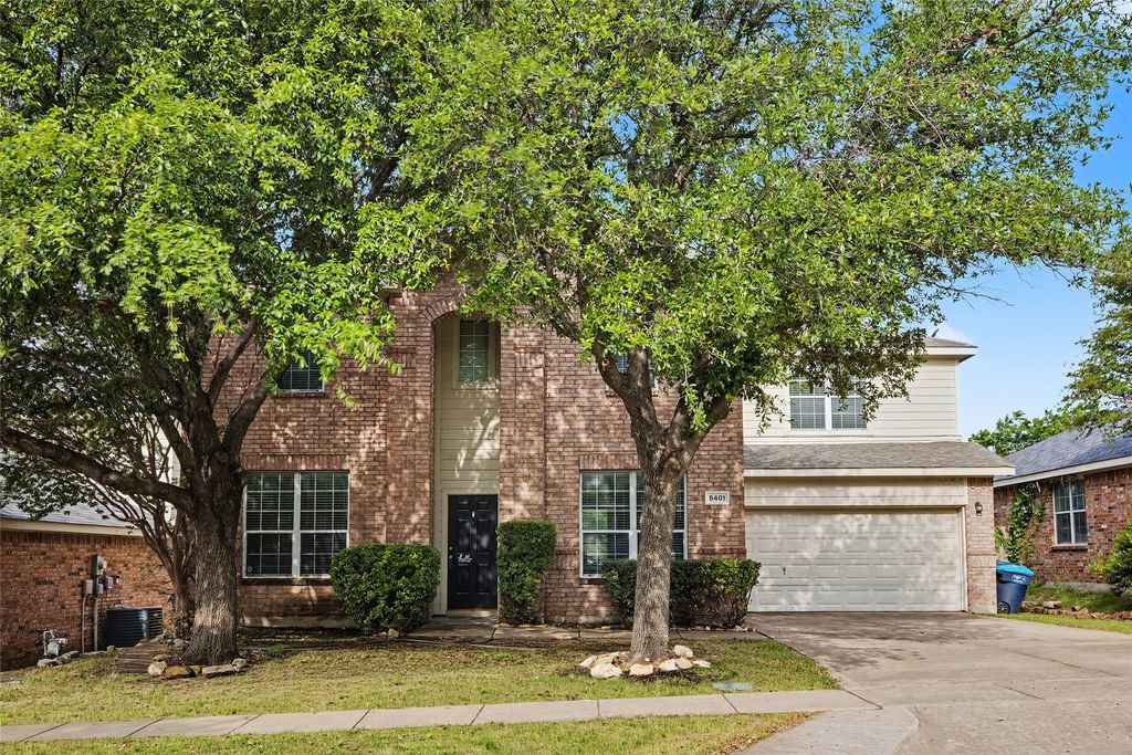 8401 Tribute Lane, Fort Worth, TX 76131