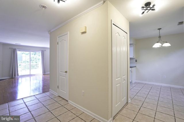 6006 ROLLING HILL DR, North Wales, PA 19454