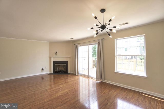 6006 ROLLING HILL DR, North Wales, PA 19454