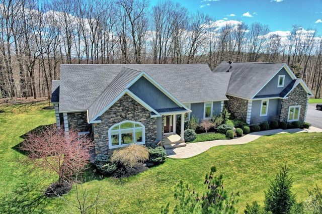 52 Hadley Drive, New Baltimore, NY 12087