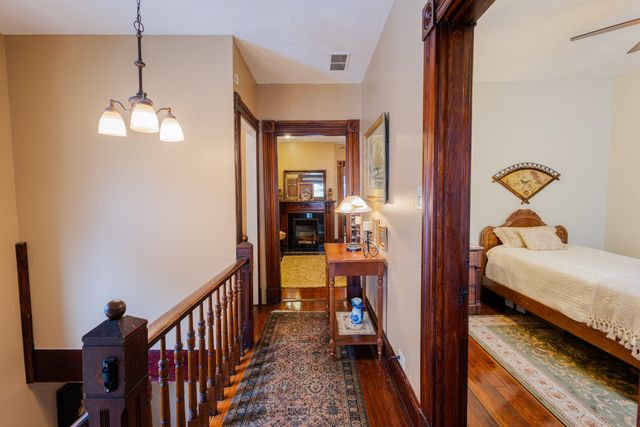 1718 Greenup Street, Covington, KY 41011