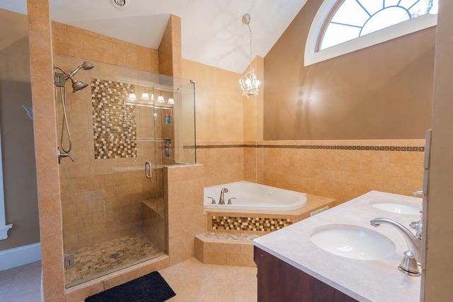 1718 Greenup Street, Covington, KY 41011