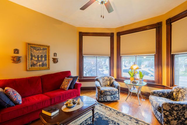 1718 Greenup Street, Covington, KY 41011