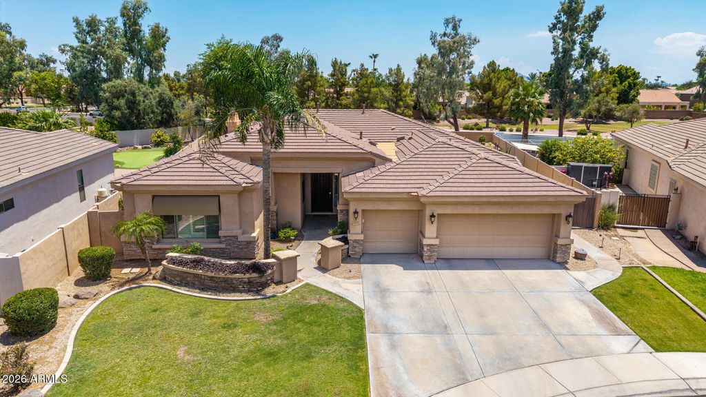 4611 S AMBROSIA Court, Chandler, AZ 85248 — photo 2