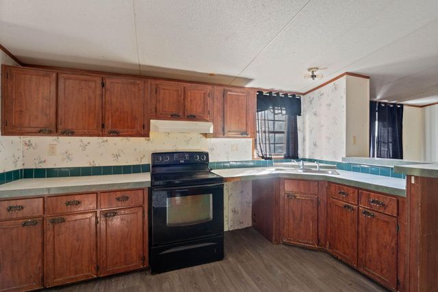 53 Pine Oak Lane, Huntsville, TX 77340