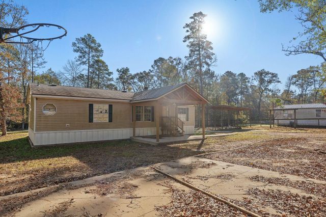 53 Pine Oak Lane, Huntsville, TX 77340