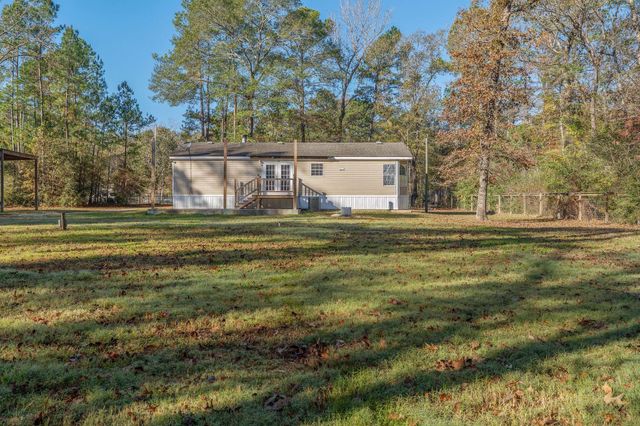 53 Pine Oak Lane, Huntsville, TX 77340