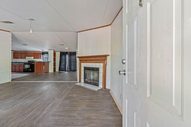 53 Pine Oak Lane, Huntsville, TX 77340