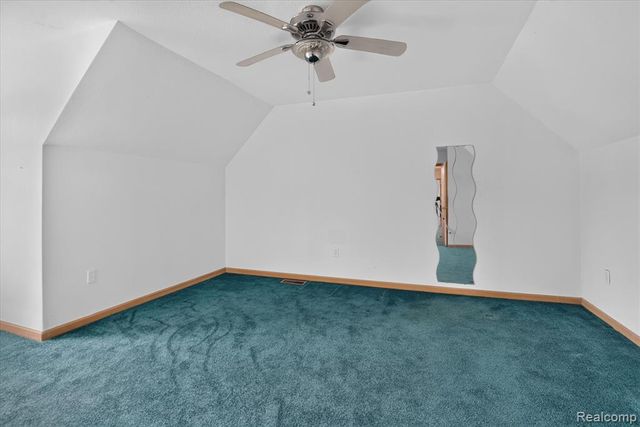 800 Mary Lee Drive, Carleton, MI 48117
