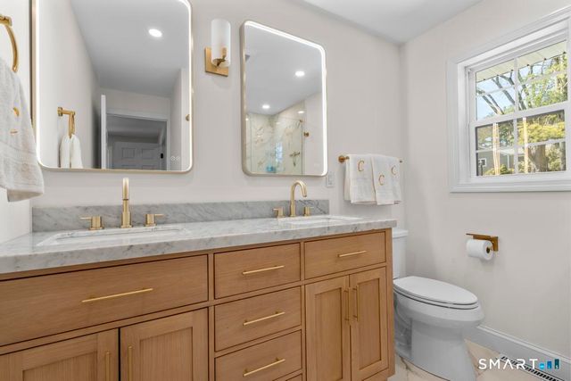 1944 Moose Hill Road, Guilford, CT 06437