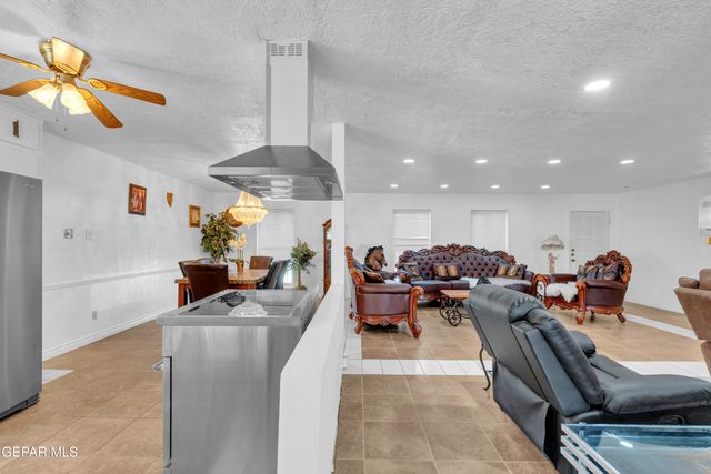 3428 MONTRIDGE Court, El Paso, TX 79904