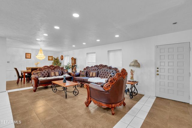 3428 MONTRIDGE Court, El Paso, TX 79904