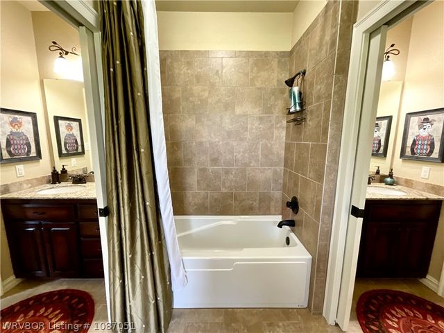 3414 Bugscuffle Road, Lavaca, AR 72941