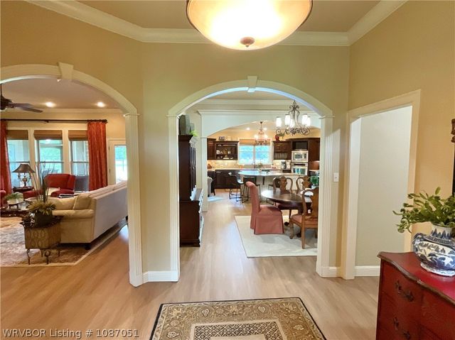 3414 Bugscuffle Road, Lavaca, AR 72941