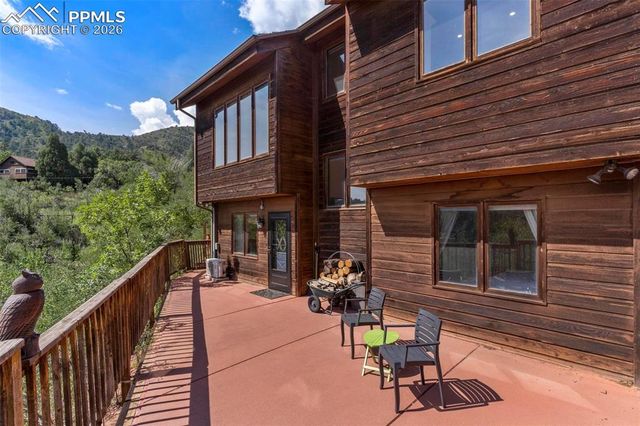 209 Peakview Boulevard, Manitou Springs, CO 80829