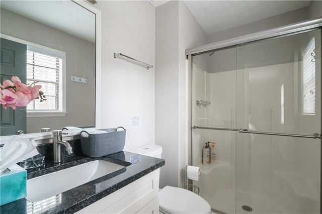 942 Cadencia SW Way, Lilburn, GA 30047