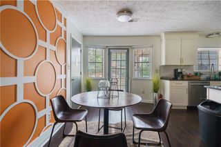 942 Cadencia SW Way, Lilburn, GA 30047