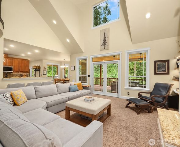 4046 Rachel Road, Clinton, WA 98236