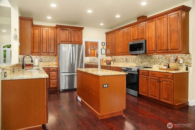 4046 Rachel Road, Clinton, WA 98236