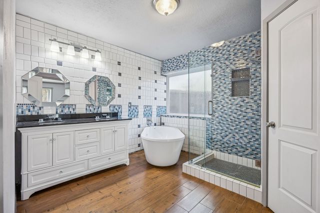 2215 Cimarron Road, Mckinney, TX 75072