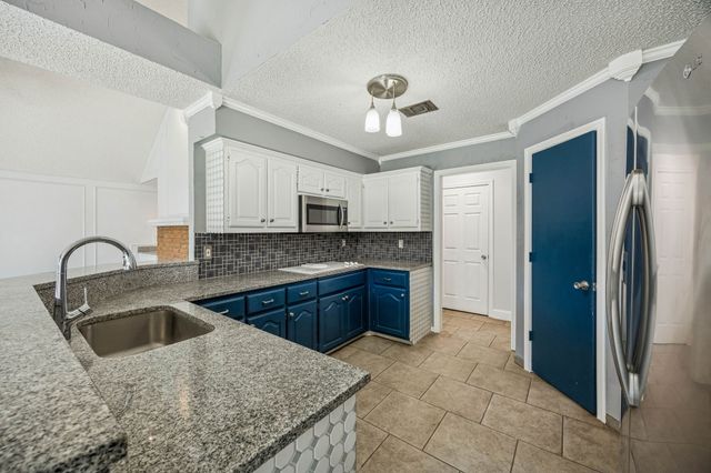 2215 Cimarron Road, Mckinney, TX 75072