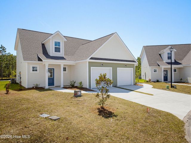 221 Sandpiper Place, Holly Ridge, NC 28445