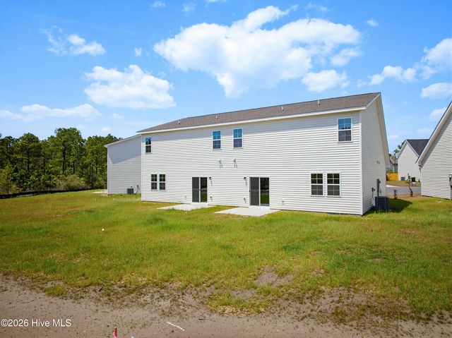 221 Sandpiper Place, Holly Ridge, NC 28445