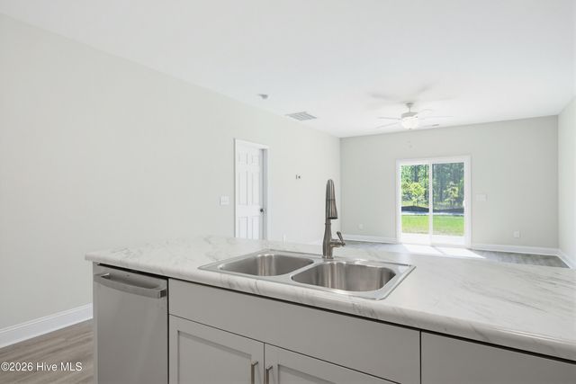 221 Sandpiper Place, Holly Ridge, NC 28445
